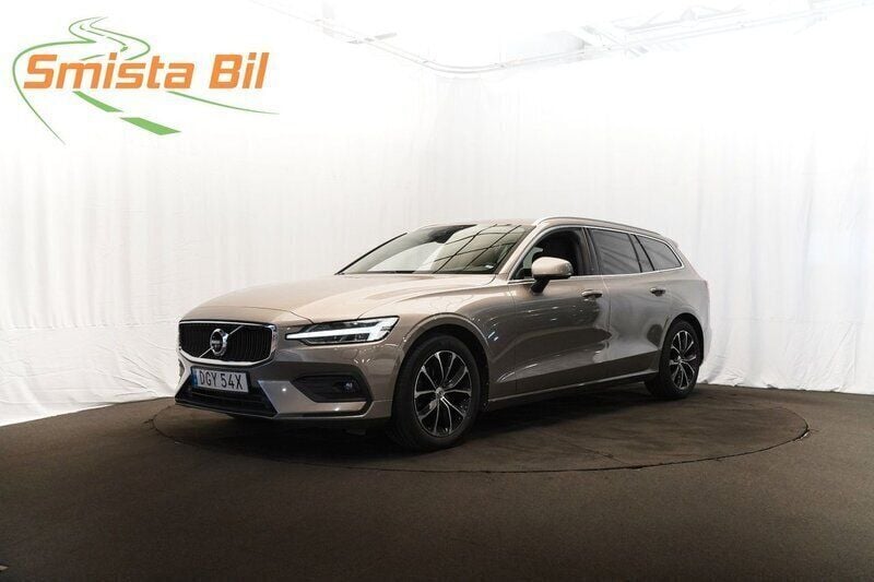 Grå Begagnad 2020 Volvo V60 Pro Kombi | 288 900 kr (Dyr) - Bild 1/4