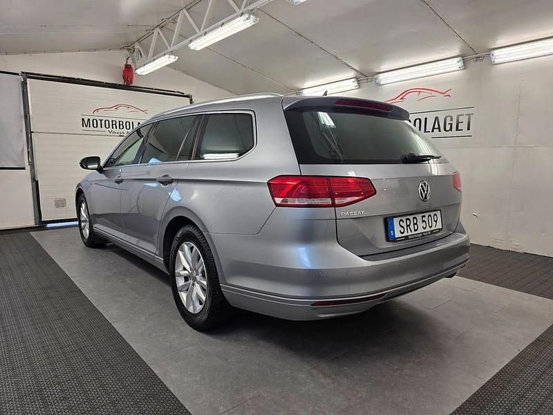 Begagnad VW Passat 150 HK (110 kW) 2018 Silver Kombi