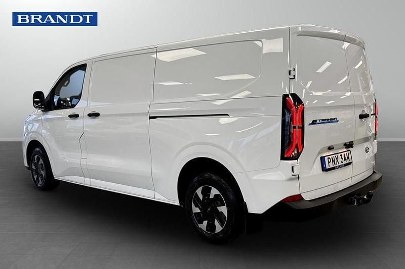 Ny Ford E-Transit 2026 Vit Van