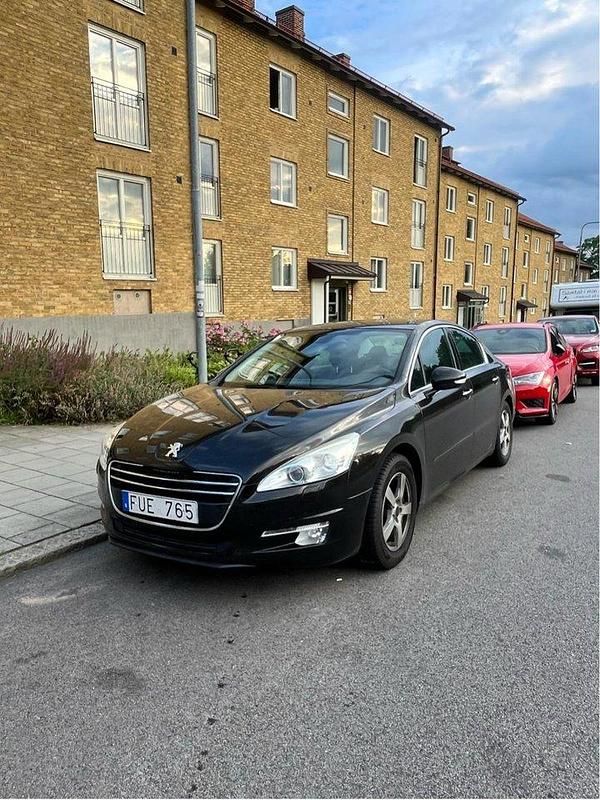 Brun Begagnad 2011 Peugeot 508 Sedan | 79 995 kr (Dyr) - Bild 1/4