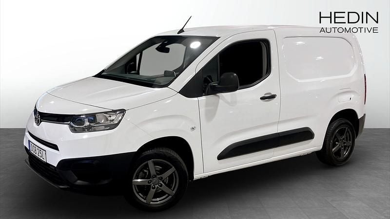 Vit Begagnad 2022 Toyota Proace City City Minibuss | 169 900 kr (Superpris) - Bild 1/4