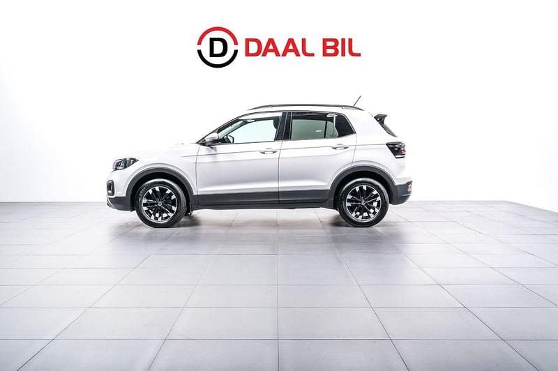 Vit Begagnad 2022 VW T-Cross SUV | 179 700 kr (Marknadspris) - Bild 1/4