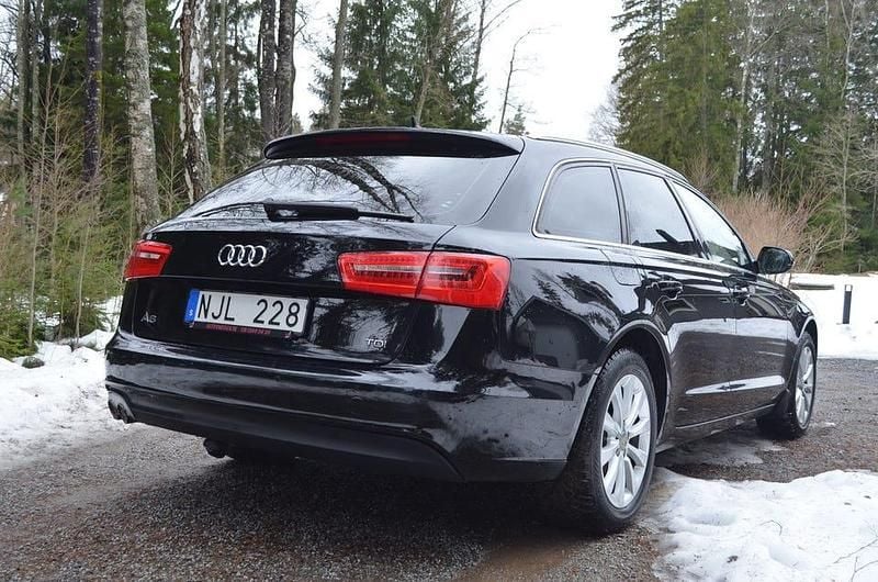 Begagnad Audi A6 177 HK (130 kW) 2014 Kombi