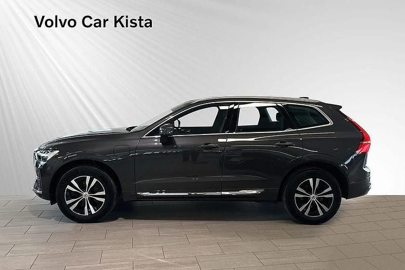 Begagnad Volvo XC60 Core 355 HK (261 kW) 2022 Grå SUV