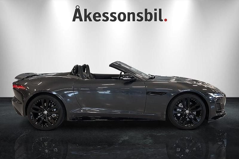Begagnad Jaguar F-Type 301 HK (221 kW) 2023 Grå Cab