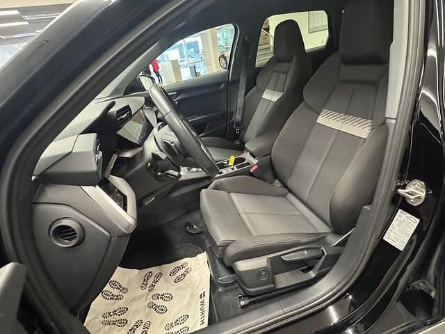 Begagnad Audi A3 Proline 150 HK (110 kW) 2023 Brilliantsvart Sedan