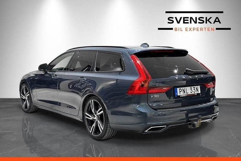 Begagnad Volvo V90 R-Design 250 HK (183 kW) 2019 Mörkblå Kombi