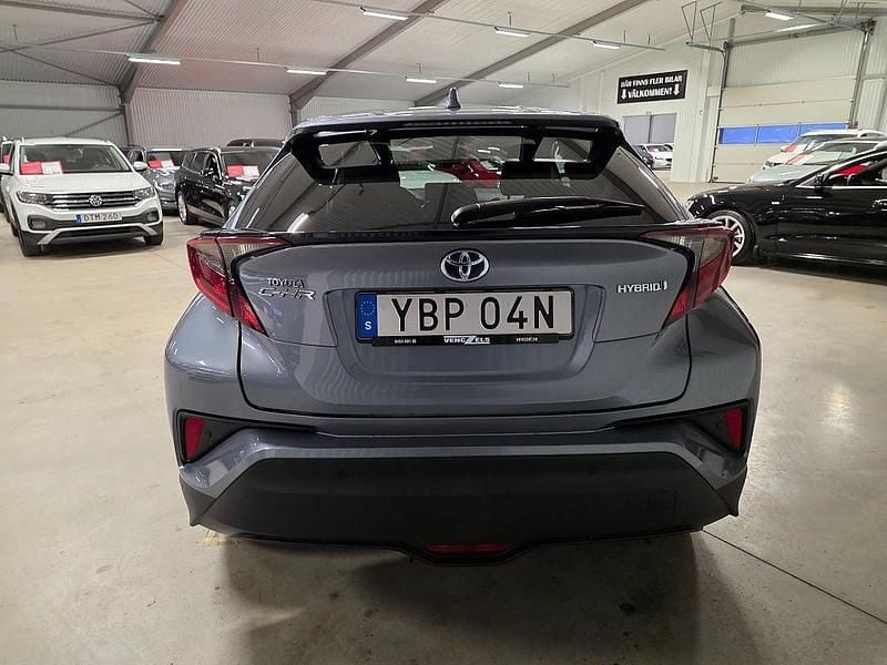 Begagnad Toyota C-HR Edition 122 HK (89 kW) 2021 Grå SUV