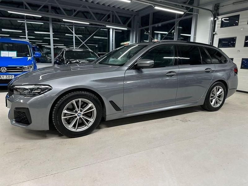 Begagnad BMW 520 M Sport 191 HK (140 kW) 2022 Grå Kombi