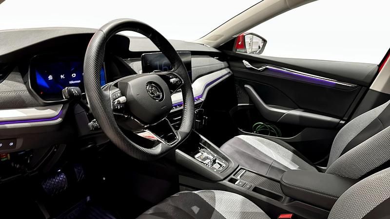 Begagnad Skoda Octavia Style 150 HK (110 kW) 2022 Röd Kombi