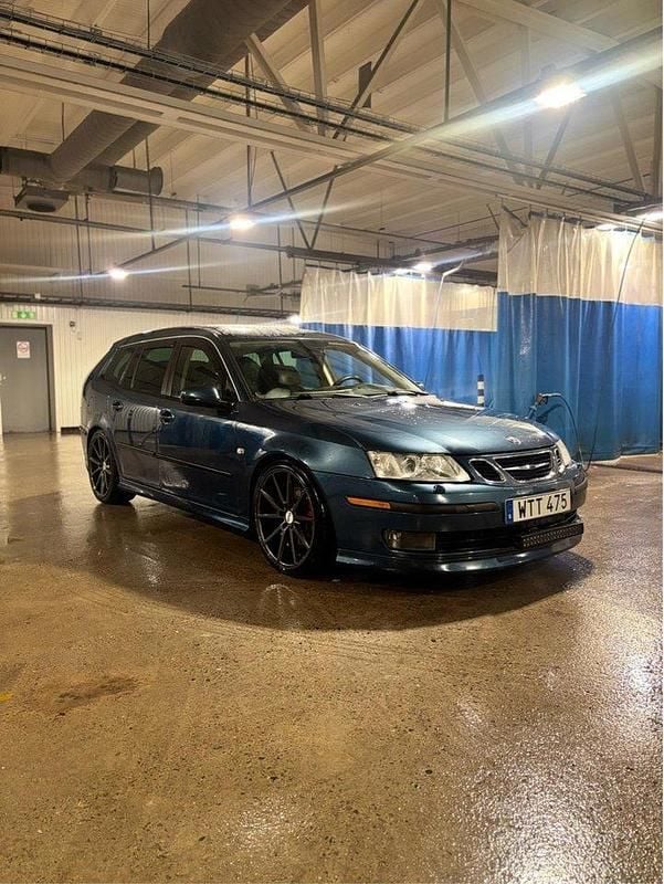 Blå Begagnad 2006 Saab 9-3 Aero Kombi | 47 900 kr (Marknadspris) - Bild 1/4