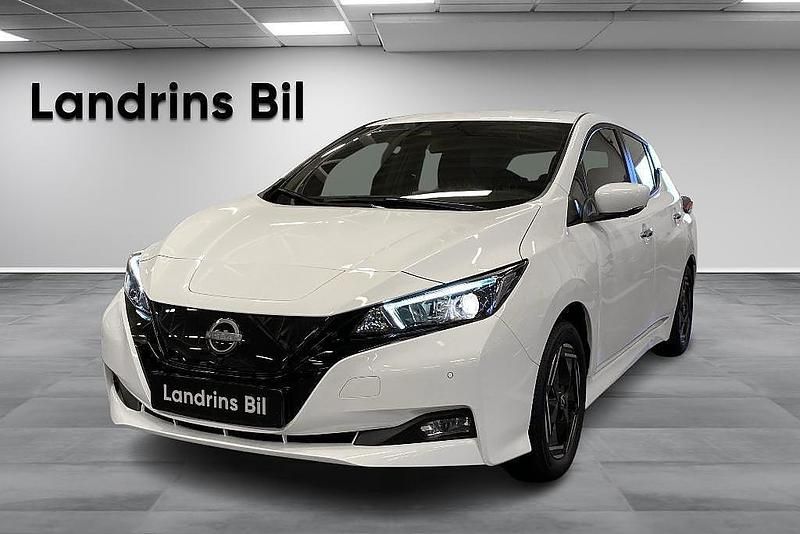Vit Begagnad 2022 Nissan Leaf Acenta Halvkombi | 229 000 kr (Dyr) - Bild 1/4