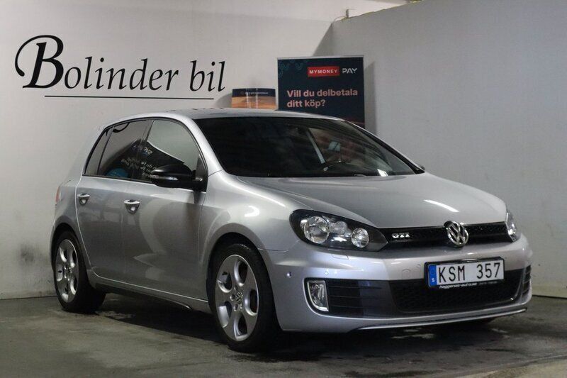 Silver Begagnad 2010 VW Golf VI GTI Halvkombi | 128 900 kr (Lite dyr) - Bild 1/4