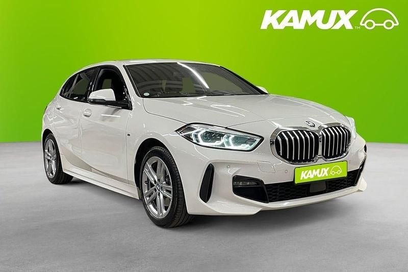 Begagnad BMW 118 M Sport 136 HK (100 kW) 2022 Vit Halvkombi