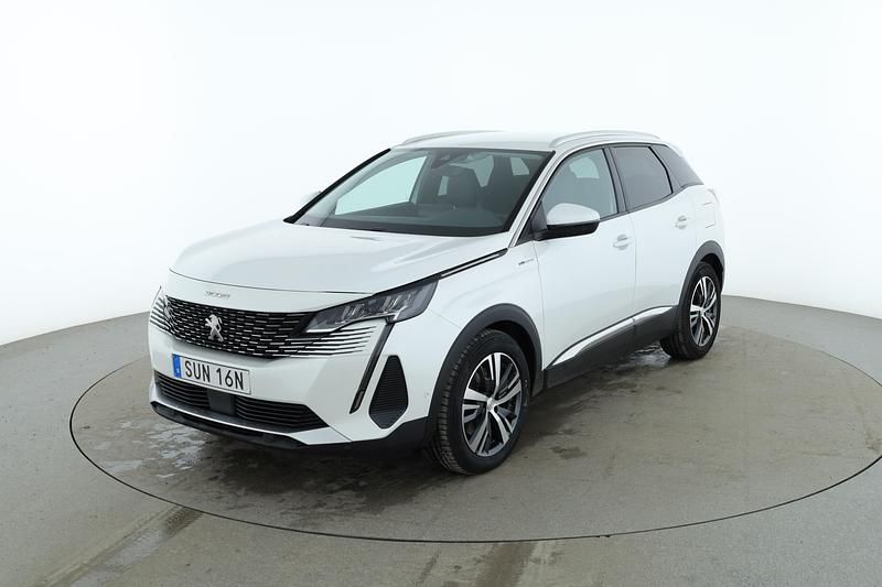 Begagnad Peugeot 3008 Allure 303 HK (222 kW) 2021 Vit SUV
