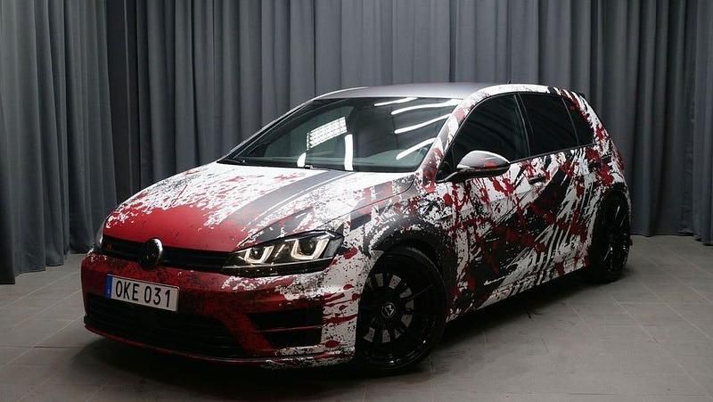 Blå Begagnad 2016 VW Golf VII R Halvkombi | 289 000 kr - Bild 1/4