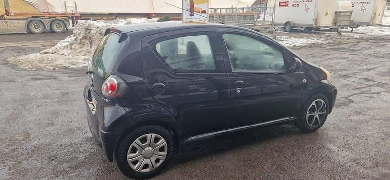 Begagnad Toyota Aygo 68 HK (50 kW) 2009 Halvkombi