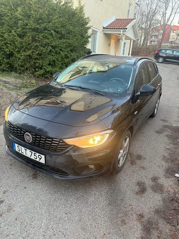Begagnad 2018 Fiat Tipo Kombi | 85 000 kr (Superpris) - Bild 1/4