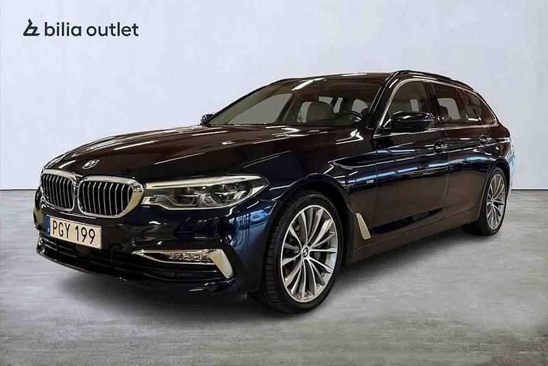 Blå Begagnad 2018 BMW 530 Kombi | 299 900 kr - Bild 1/1