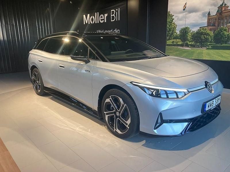 Silver Ny 2025 VW ID.7 GTX Kombi | 725 900 kr (Lite dyr) - Bild 1/4