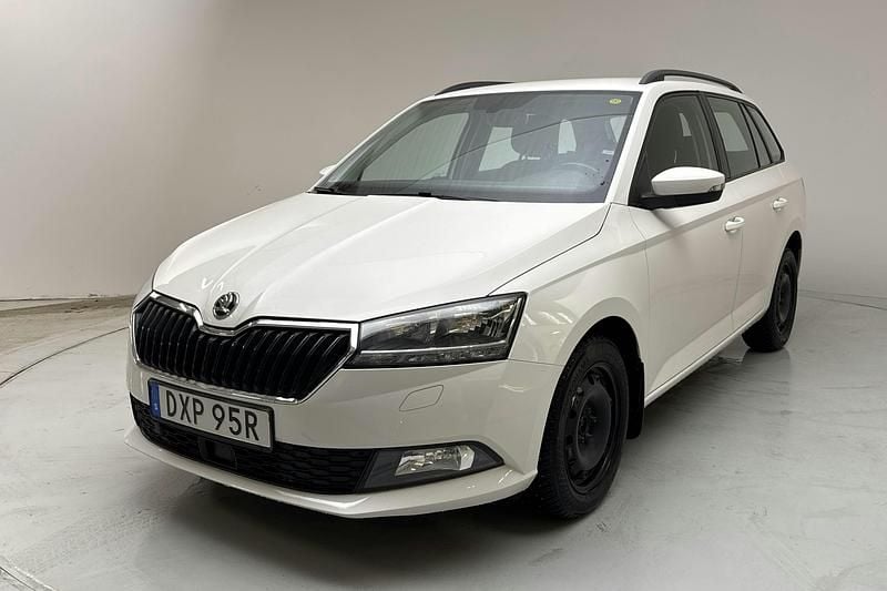 Vit Begagnad 2021 Skoda Fabia Kombi | 131 950 kr (Superpris) - Bild 1/4