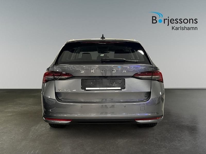 Ny Skoda Octavia 2026 Grå Kombi