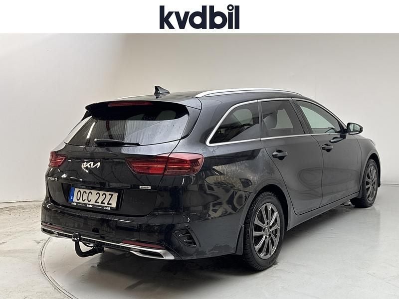 Begagnad Kia Ceed Sportswagon 141 HK (103 kW) 2023 Svart Kombi