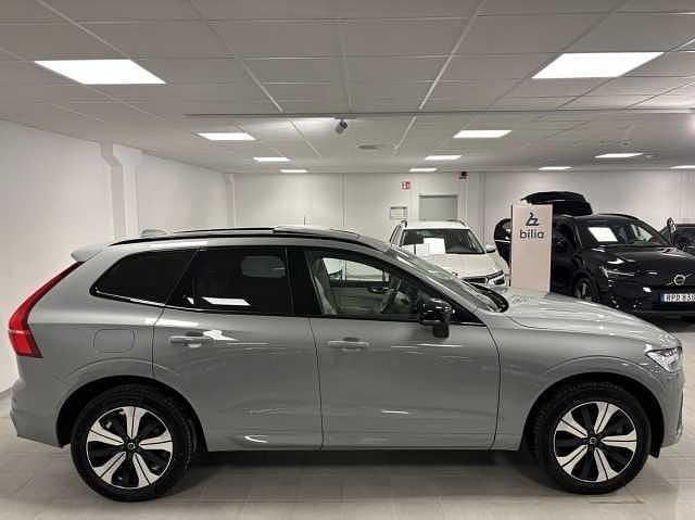 Begagnad Volvo XC60 Plus 349 HK (256 kW) 2023 Grå SUV