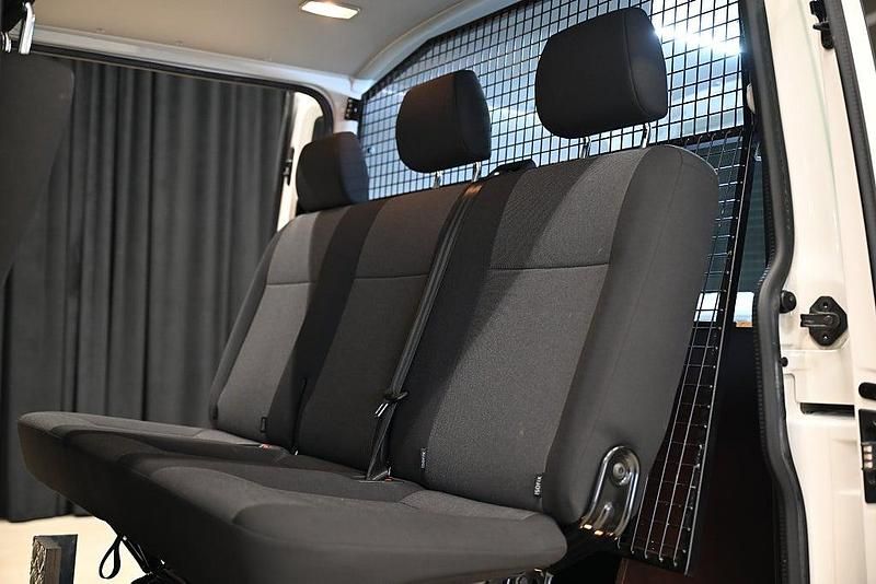 Begagnad VW Transporter 150 HK (110 kW) 2018 Vit Van