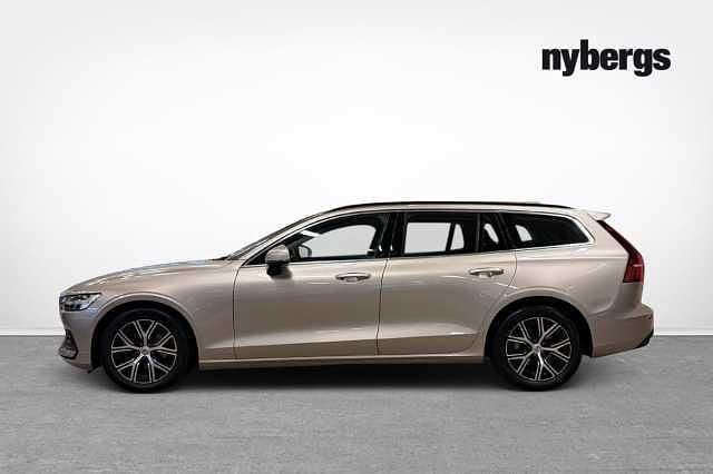 Begagnad Volvo V60 197 HK (144 kW) 2024 Kombi