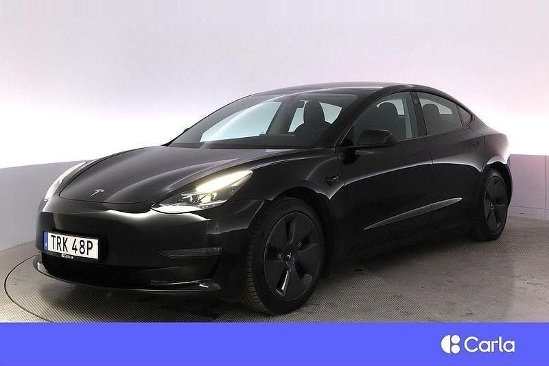 Svart Begagnad 2021 Tesla Model 3 Long Range Sedan | 319 900 kr (Marknadspris) - Bild 1/4