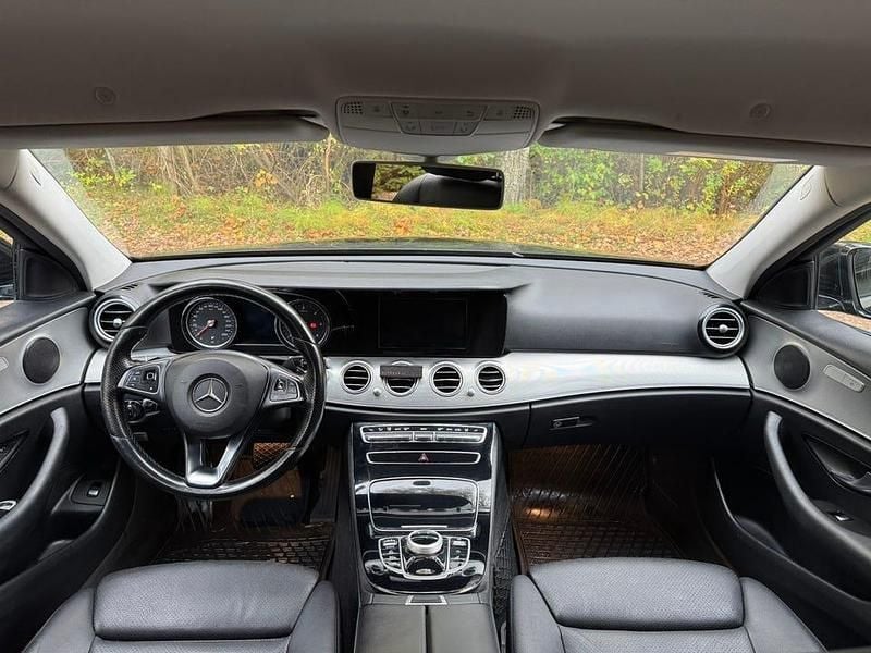 Begagnad Mercedes E220 194 HK (142 kW) 2017