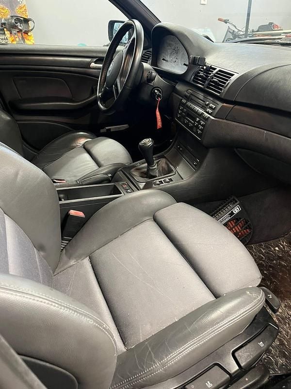 Begagnad 2005 BMW 320 Kombi | 34 000 kr (Marknadspris) - Bild 1/4