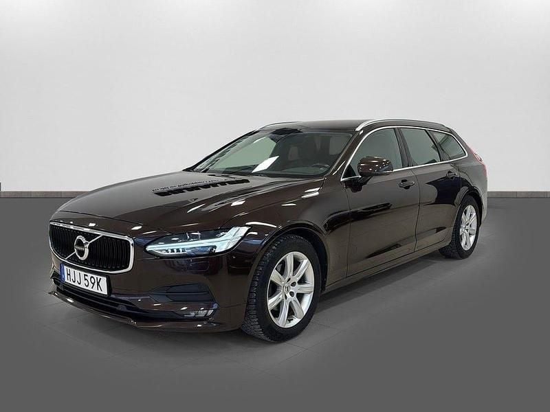Begagnad Volvo V90 190 HK (139 kW) 2019 Mörkbrun Kombi