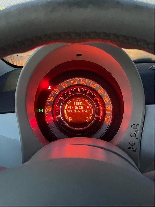 Vit Begagnad 2012 Fiat 500C Lounge Cab | 50 000 kr (Marknadspris) - Bild 1/4