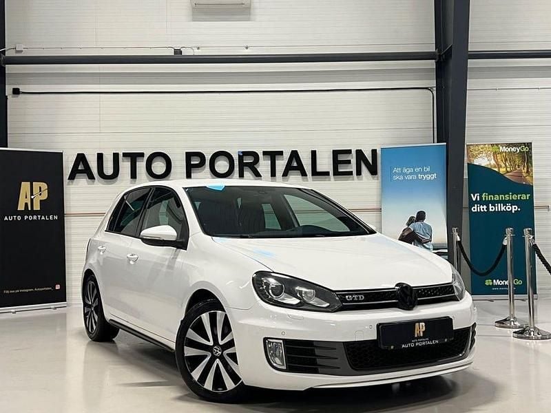 Begagnad VW Golf VII GTD 170 HK (125 kW) 2012 Vit Halvkombi