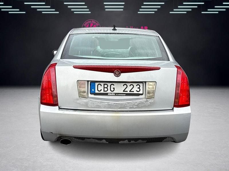 Begagnad Cadillac BLS 209 HK (153 kW) 2006 Silver Sedan