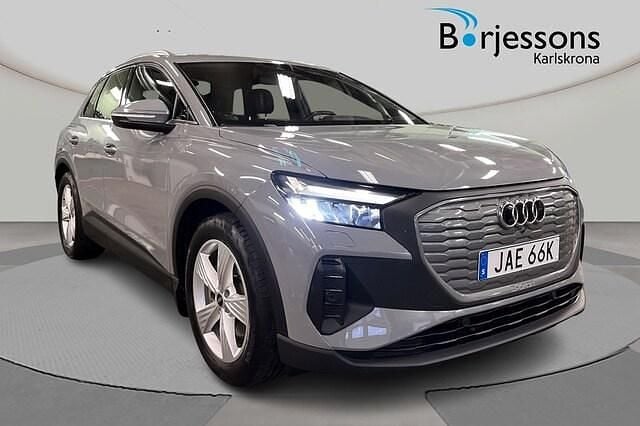 Begagnad Audi Q4 e-tron Proline 210 kW (286 HK) 2023 Kiselgrå SUV