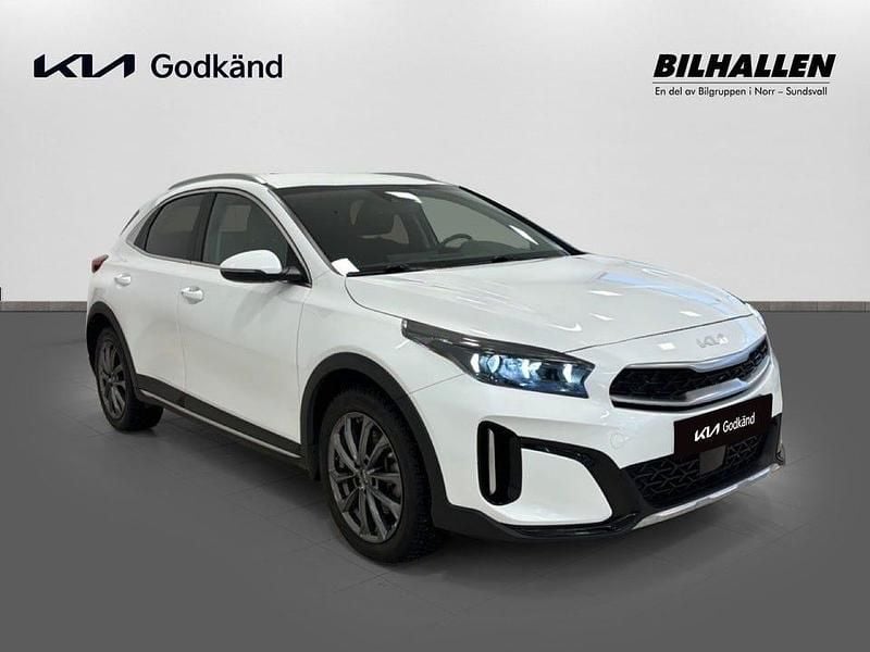 Begagnad Kia XCeed 141 HK (103 kW) 2022 Vit SUV
