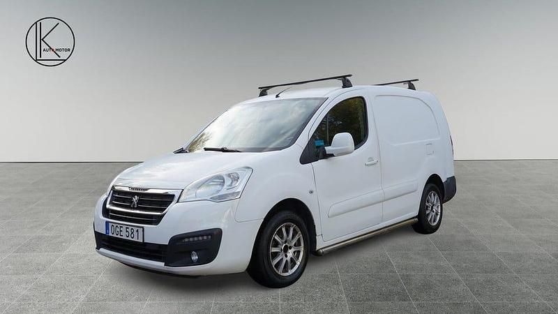Vit Begagnad 2016 Peugeot Partner Van | 49 900 kr (Marknadspris) - Bild 1/4