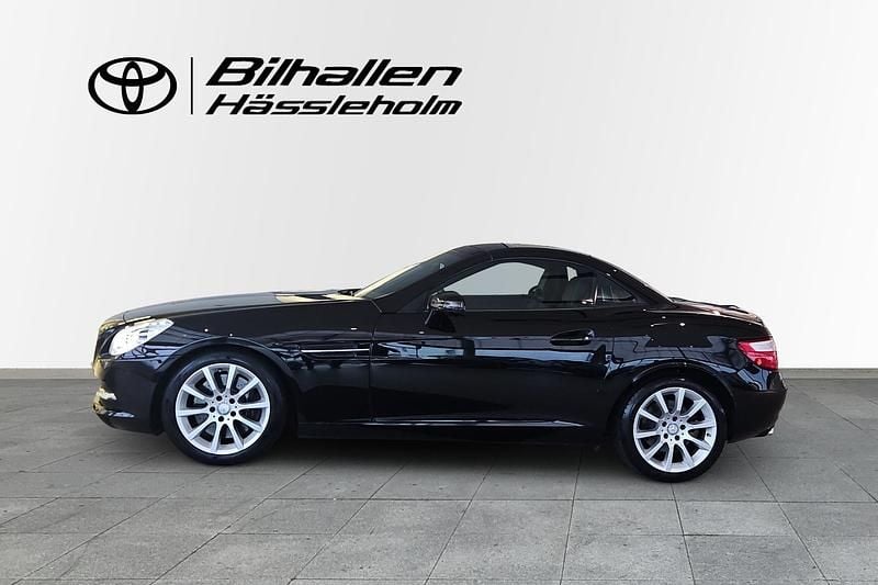 Begagnad Mercedes SLK350 310 HK (228 kW) 2012 Svart Cab