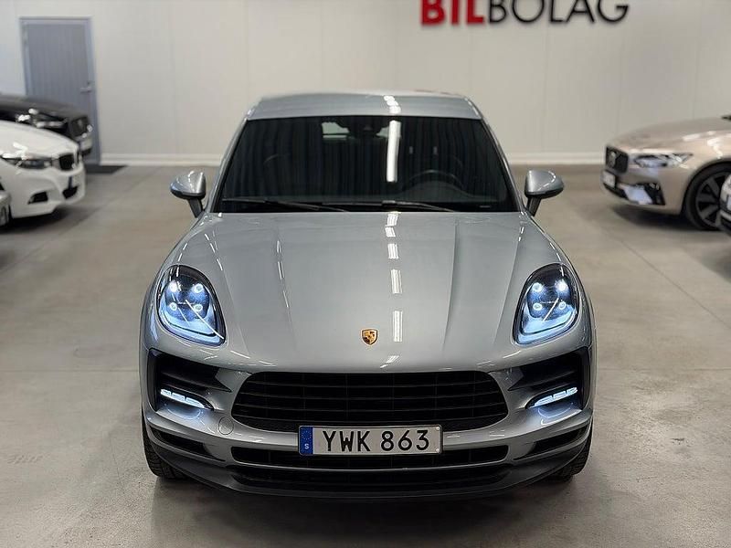 Begagnad Porsche Macan 245 HK (180 kW) 2018 Silver SUV