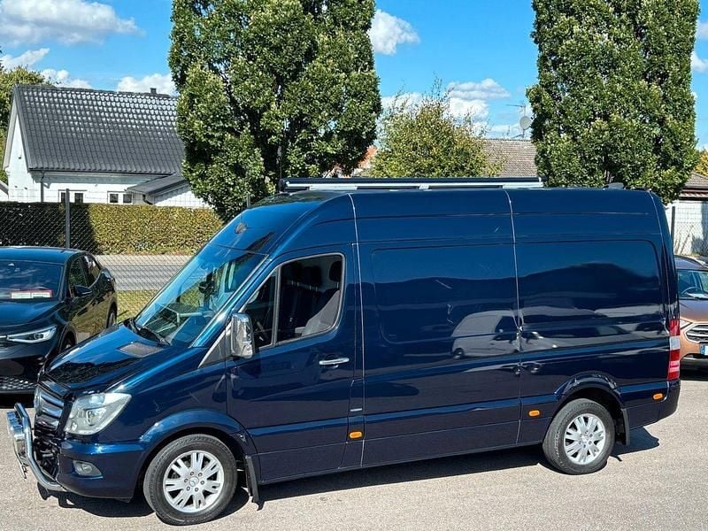 Blå Begagnad 2016 Mercedes Sprinter Van | 259 000 kr (Lite dyr) - Bild 1/4