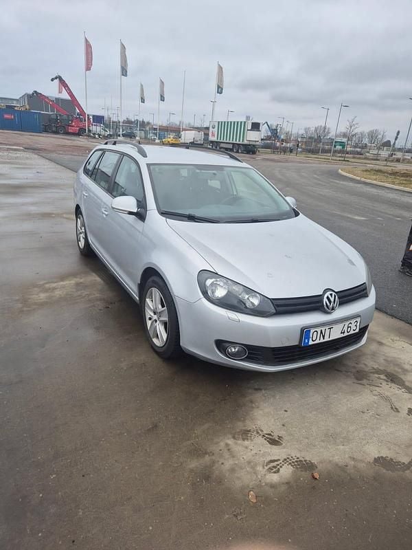 Begagnad 2010 VW Golf VI Kombi | 34 000 kr (Bra pris) - Bild 1/4