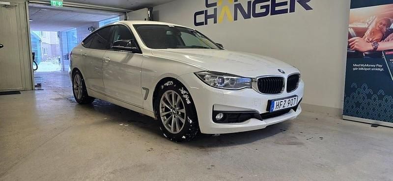 Begagnad BMW 318 Gran Turismo 143 HK (105 kW) 2014 Vit Kombi