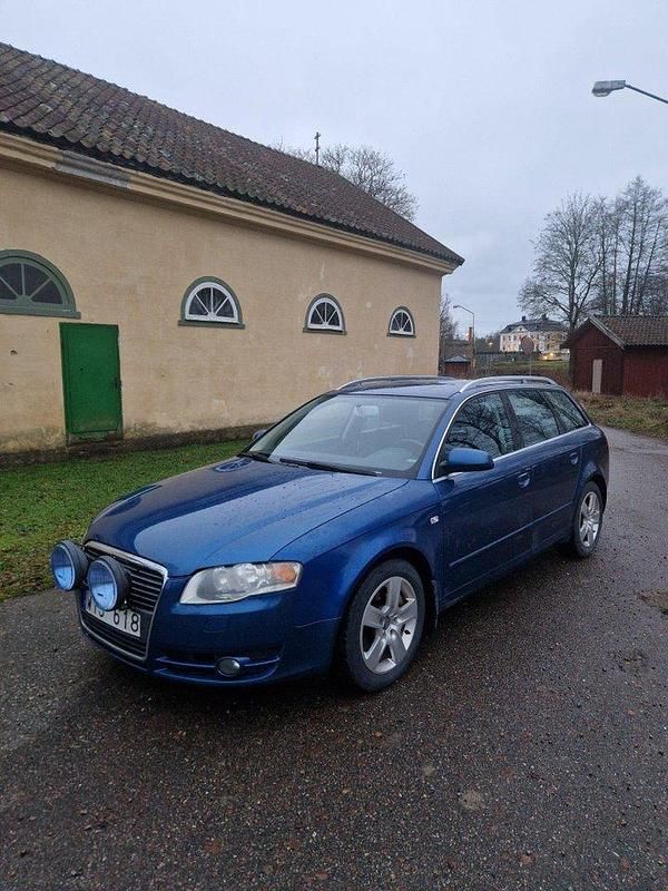 Blå Begagnad 2006 Audi A4 Comfort Kombi | 45 000 kr (Dyr) - Bild 1/4