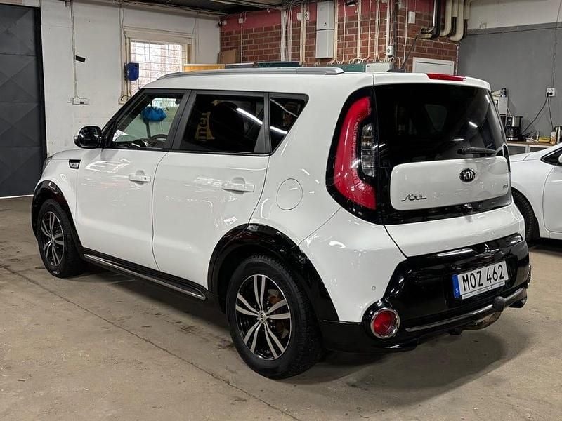 Begagnad Kia Soul 136 HK (100 kW) 2015 Vit SUV