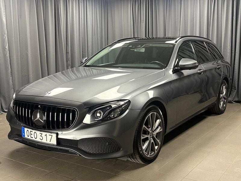 Grå Begagnad 2017 Mercedes E400 Kombi | 329 900 kr (Lite dyr) - Bild 1/4