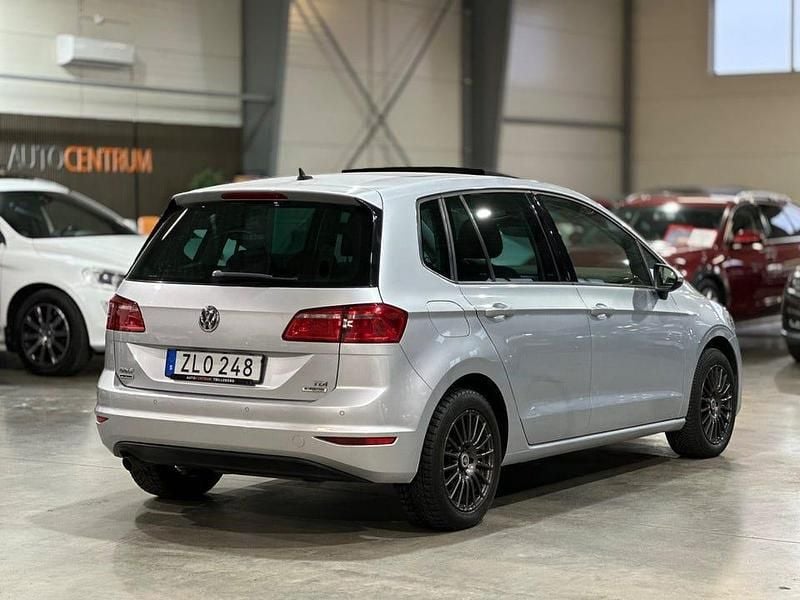 Begagnad VW Golf VII 110 HK (80 kW) 2015 Silver Halvkombi