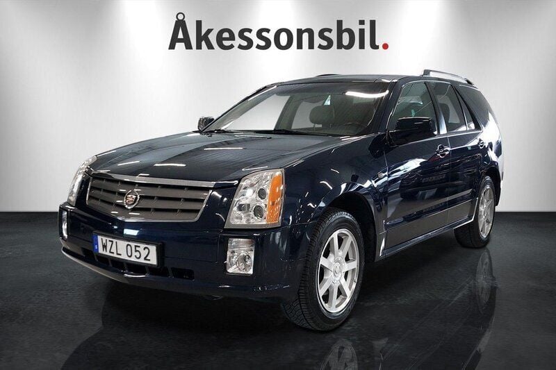 Mörkblå Begagnad 2004 Cadillac SRX SUV | 89 900 kr - Bild 1/4